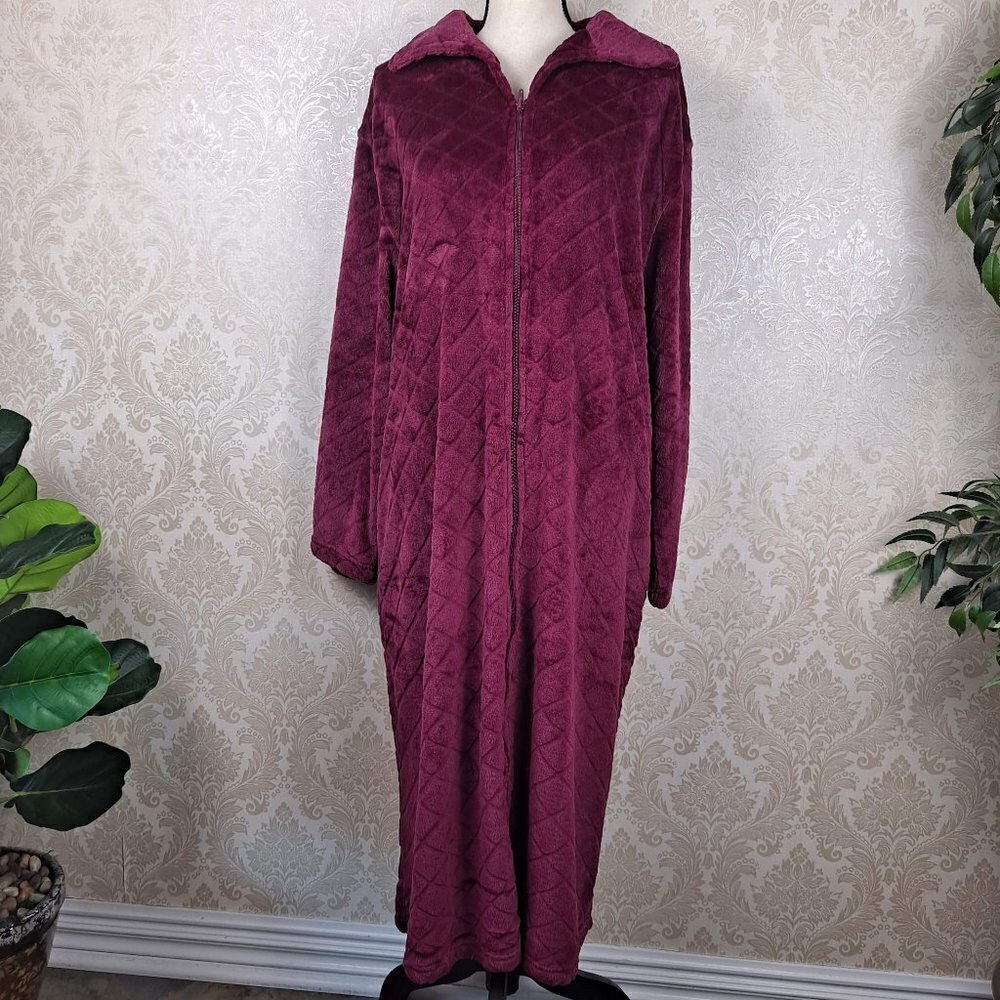 Dream Lover Lingerie Size 1X Dark Red Plush Robe Quilted Look Pockets Zip NWT